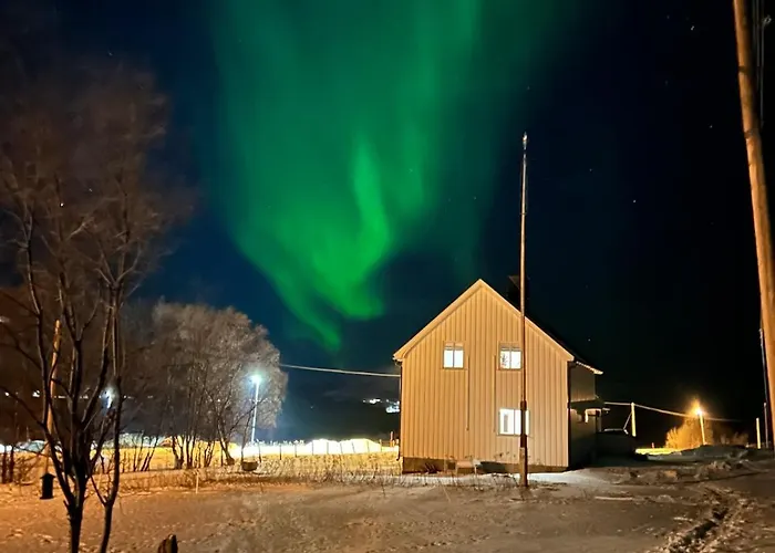 Casa de Férias Mikkelsby House By Altafjord